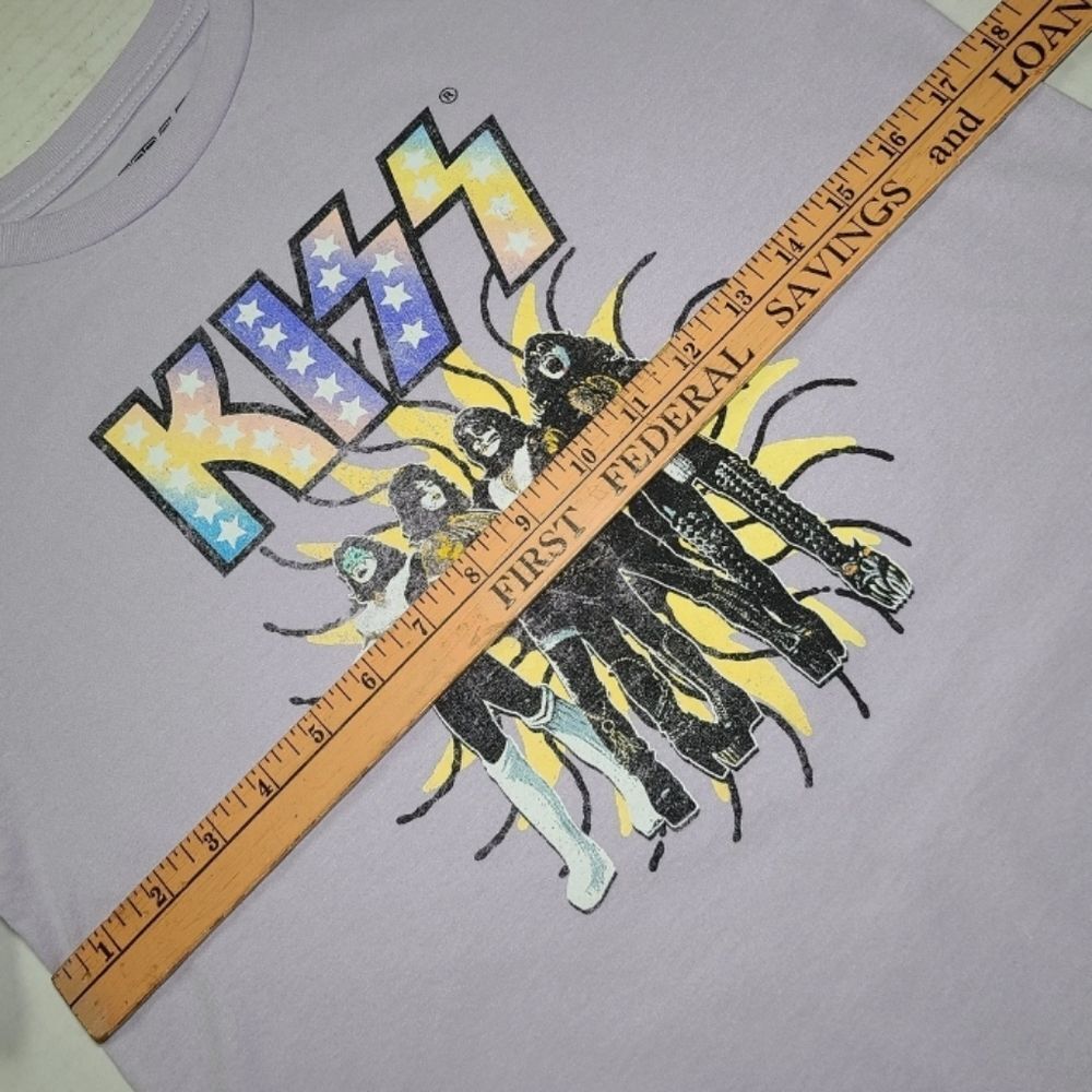 Kiss Kids Graphic T-Shirt Light Purple Oversized Band Tee New With Retail Tags - Picture 5 of 15